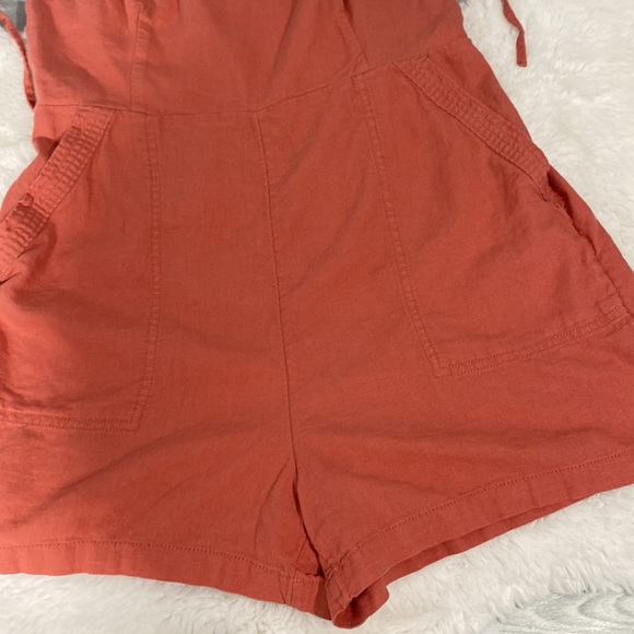 Old Navy sugarpop romper. Size medium - Picture 5 of 12